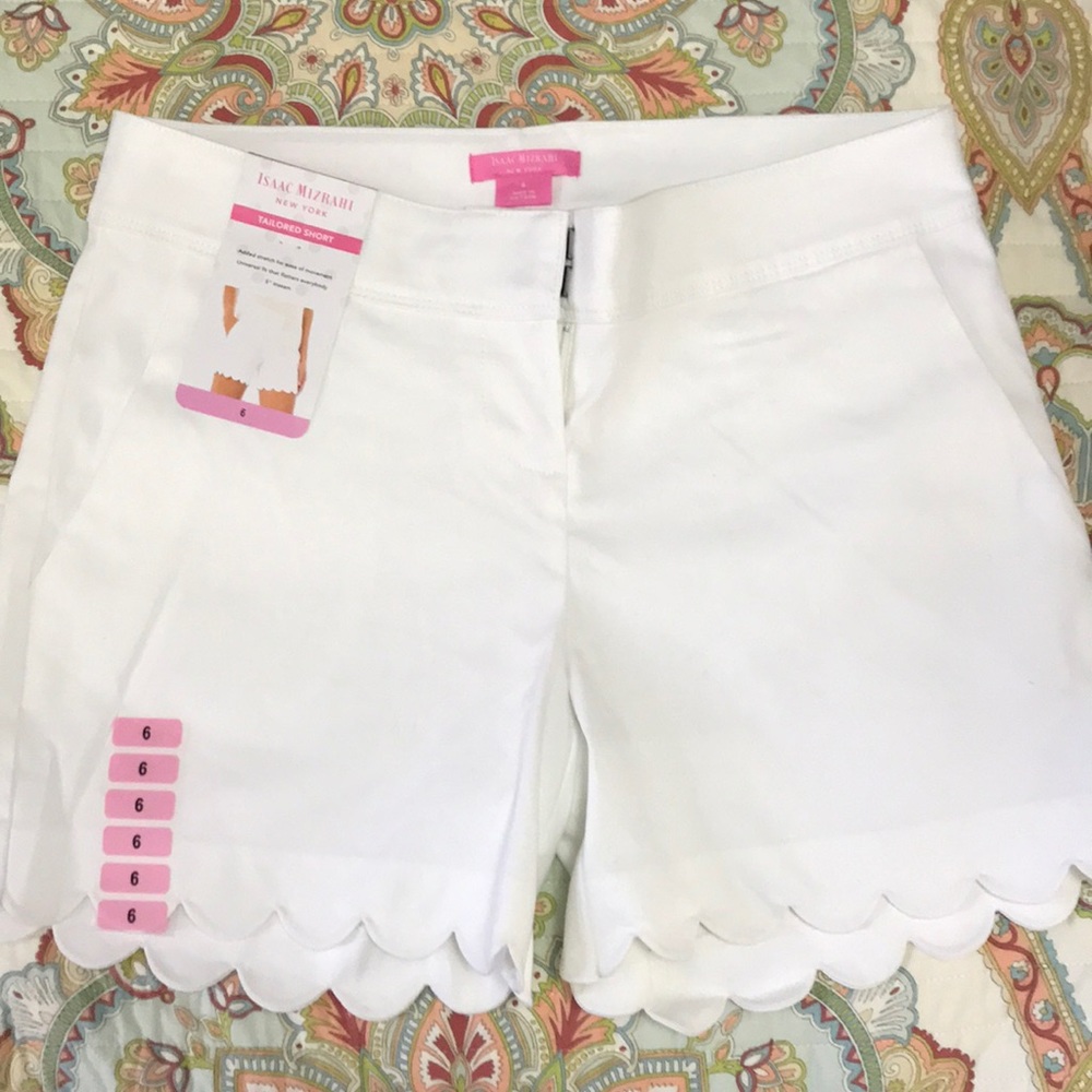 Isaac Mizrahi white shorts